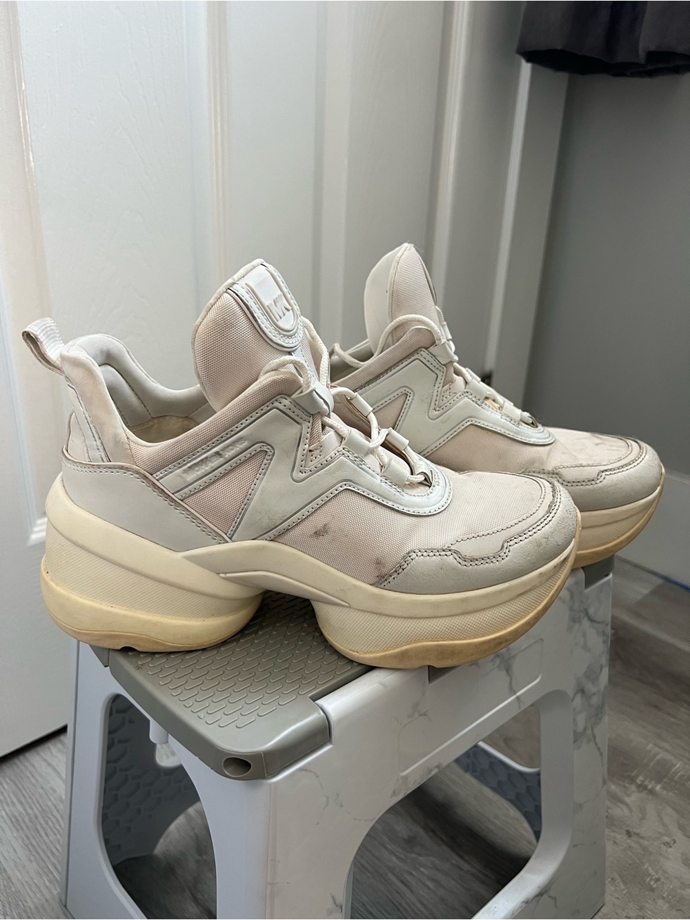 Michael Kors Olympia Chunky Platform Trainer Sneakers White Cream 8.5M